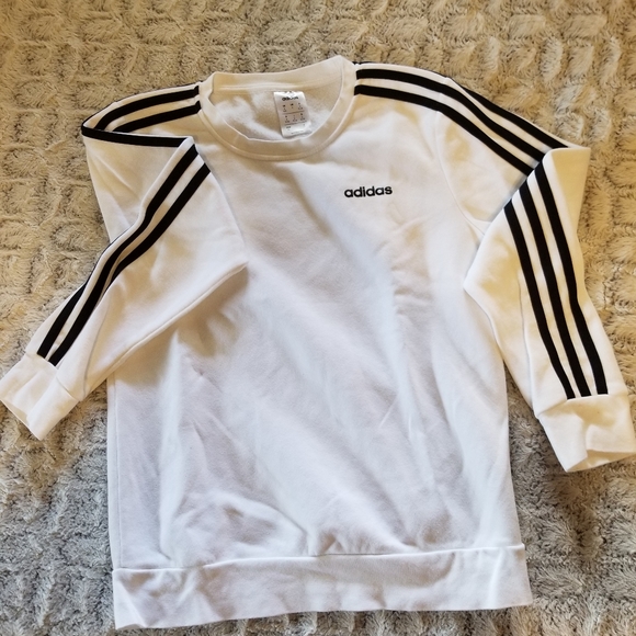 White and black Adidas sweater - Picture 2 of 3